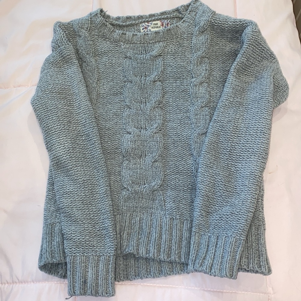 Knitted Gray Sweater - Picture 2 of 2